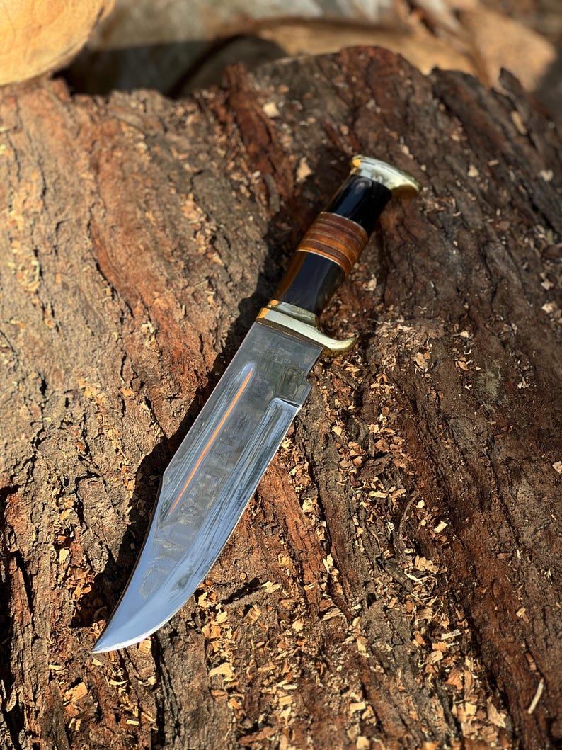 Ručno izrađen D2 čelični Bowie nož s koricom